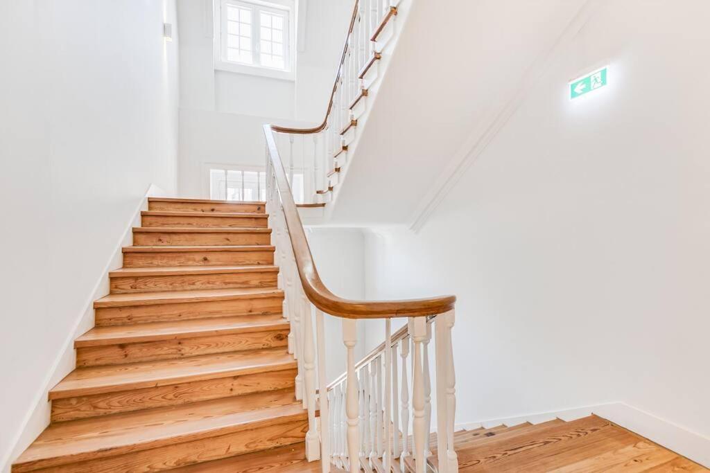 Made For The City Lovers- Urban Charm In Chiado Lisboa Ngoại thất bức ảnh