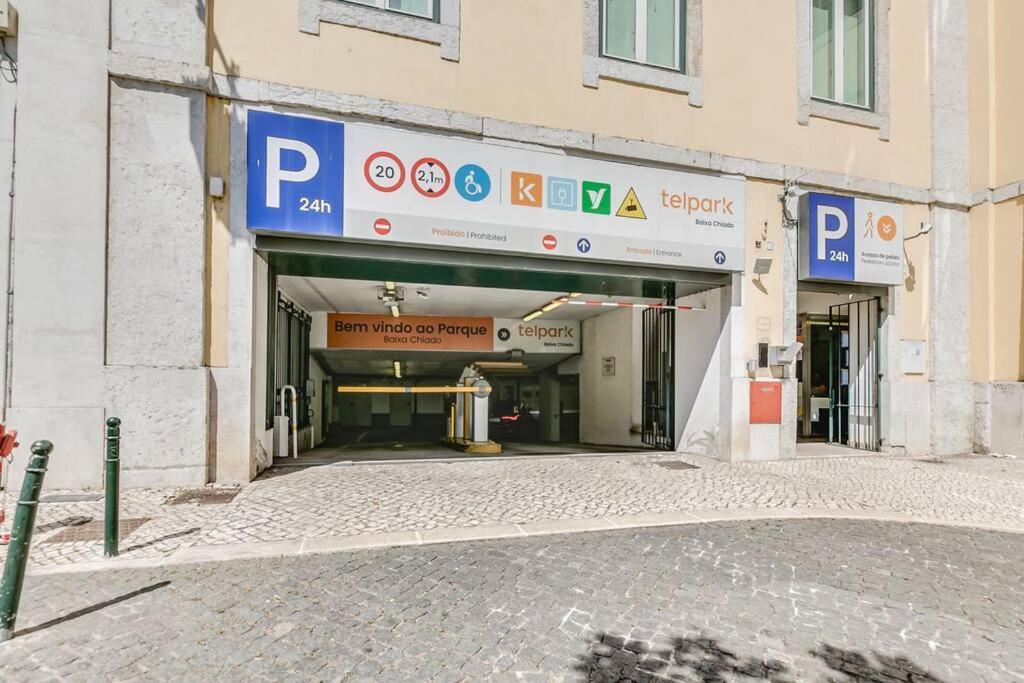 Made For The City Lovers- Urban Charm In Chiado Lisboa Ngoại thất bức ảnh