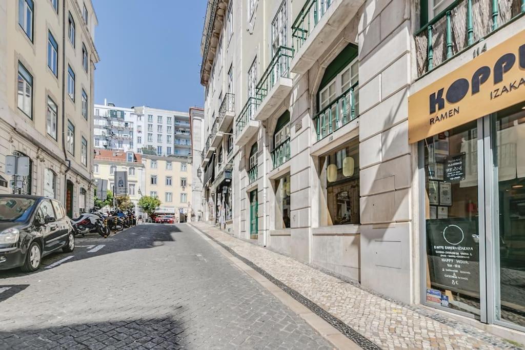 Made For The City Lovers- Urban Charm In Chiado Lisboa Ngoại thất bức ảnh